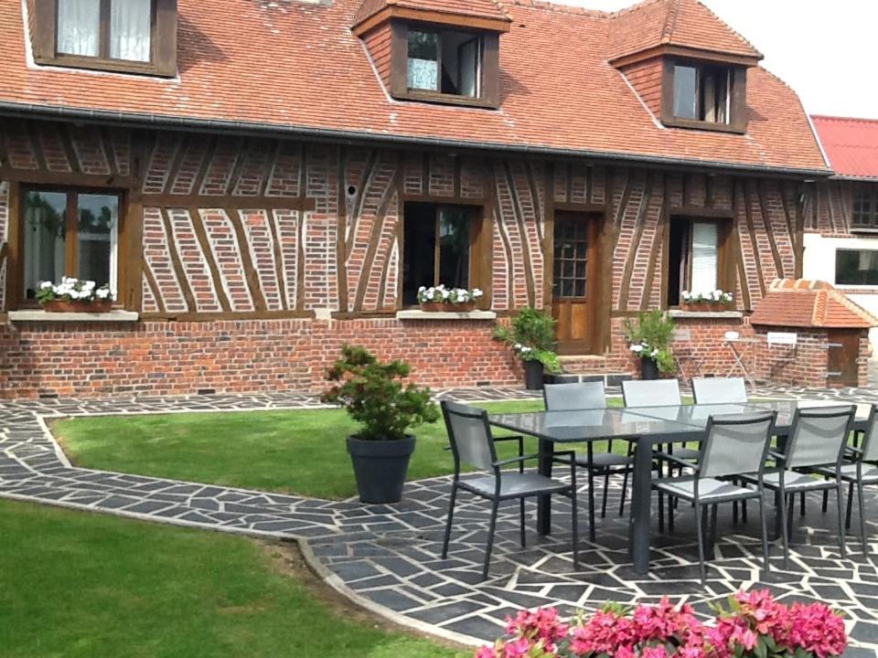 Les Chambres De Paule Thieulloy-l'Abbaye Eksteriør billede
